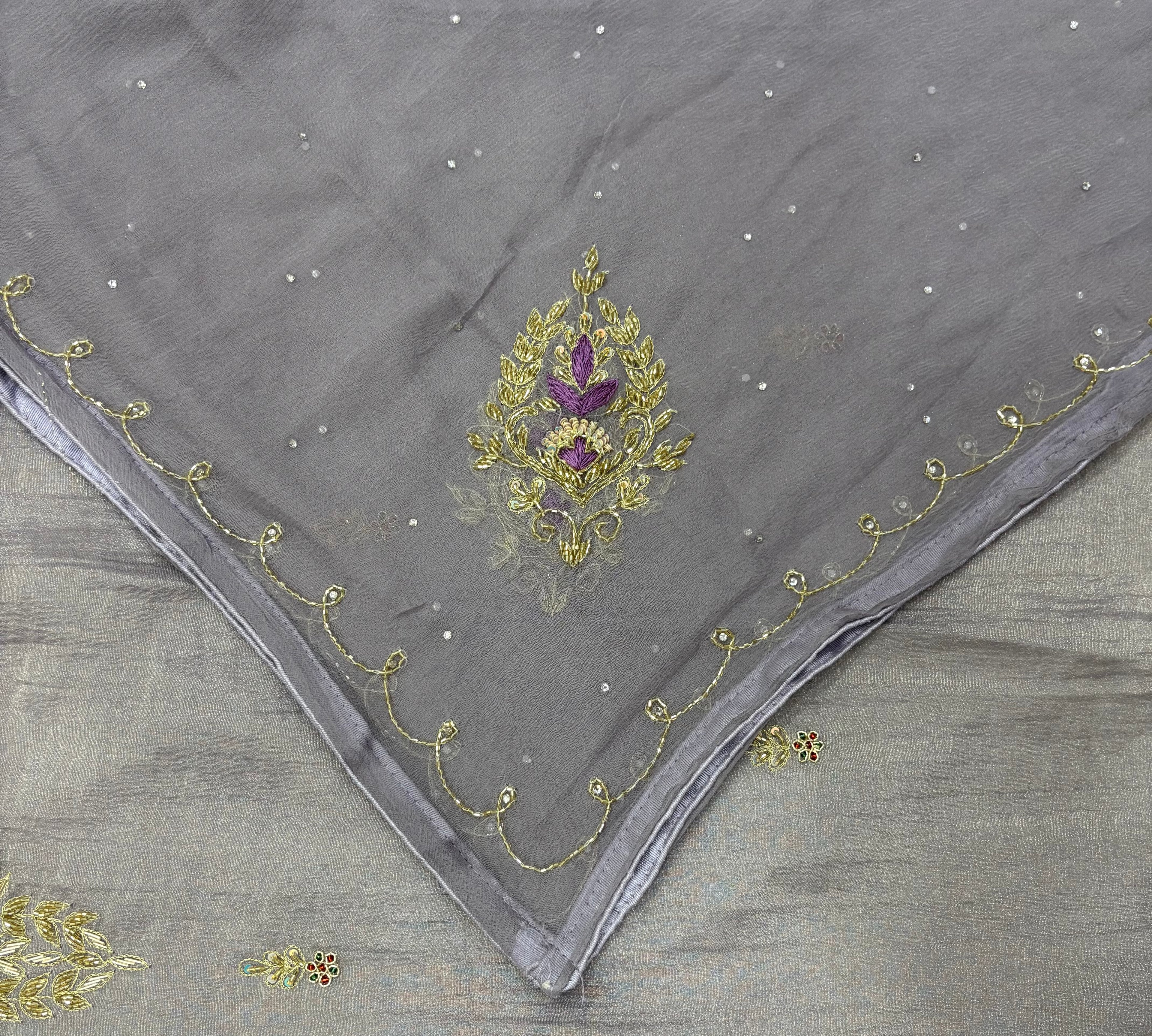 Taneria Fabric 4-Sided Zardozi Embroidered Ladies Unstitched Suit